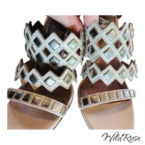 ALAÏA White calfskin LASER CUT stud SANDAL SZ 35.5 - Picture 5 of 17